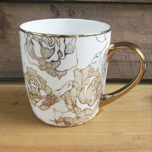 10 strawberry street gold white bird flower mug